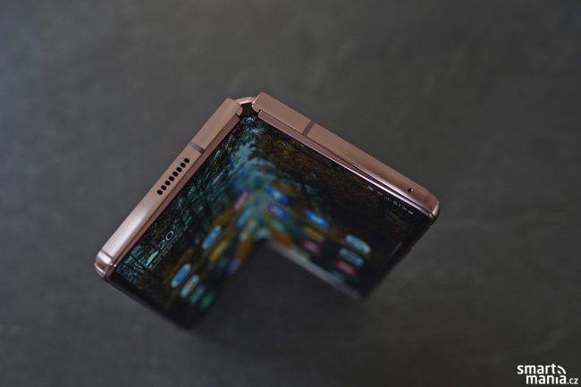 Samsung Galaxy Z Fold 2 35