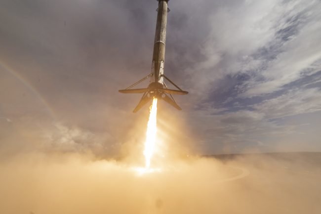 spacex falcon 9 booster 03