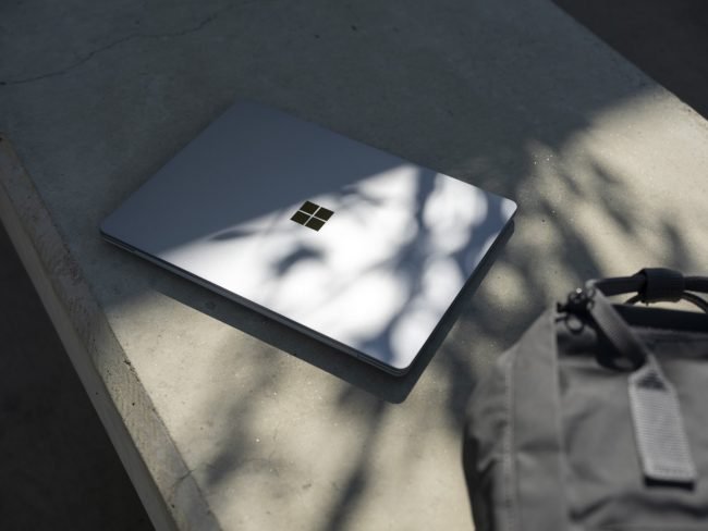 surface laptop go 11