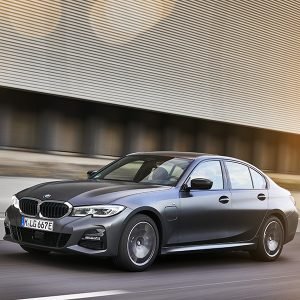P90359927 highRes the all new bmw 330e