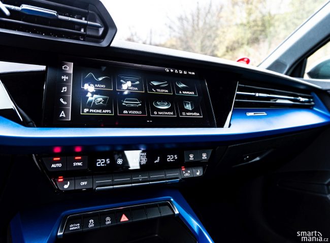 Interiér patří mezi trumfy Audi. Žádná jiná značka koncernu nepoužívá takto kvalitní materiály. Interiér patří mezi trumfy Audi. Žádná jiná značka koncernu nepoužívá takto kvalitní materiály.