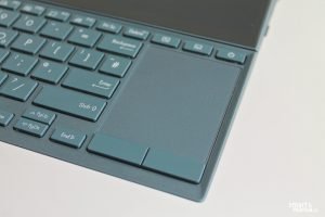 Asus ZenBook Duo UX482 7