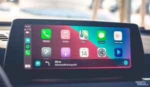 Apple CarPlay funguje i bez kabelu.