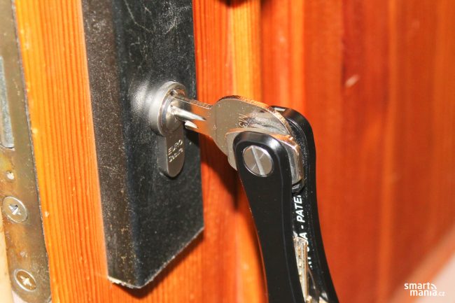 KeySmart Pro 9