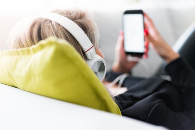 iphone headphones iphone headphones