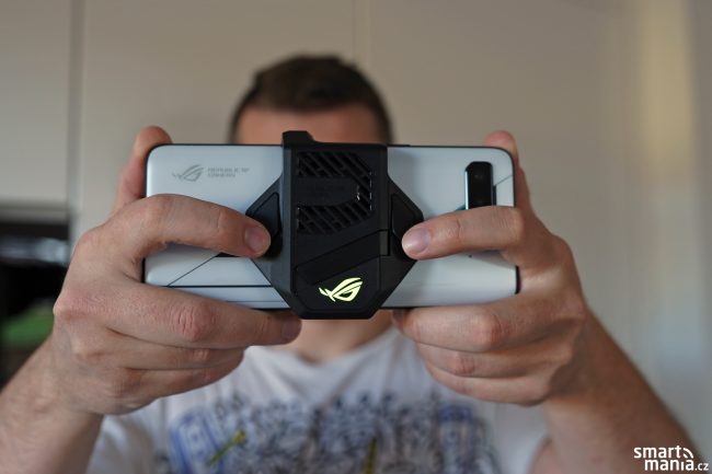 Asus ROG 5 Ultimate 12