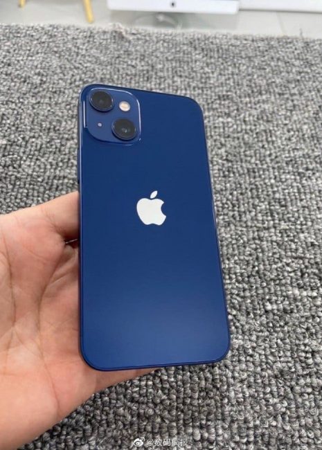 iPhone 13 mini prototype a iPhone 13 mini prototype a