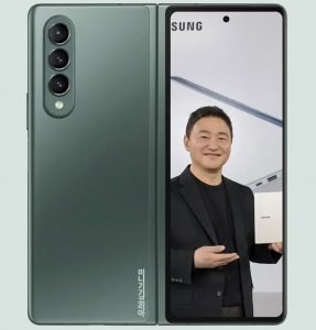 Samsung Galaxy Z Fold 3 4