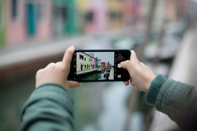 unsplash photo camera