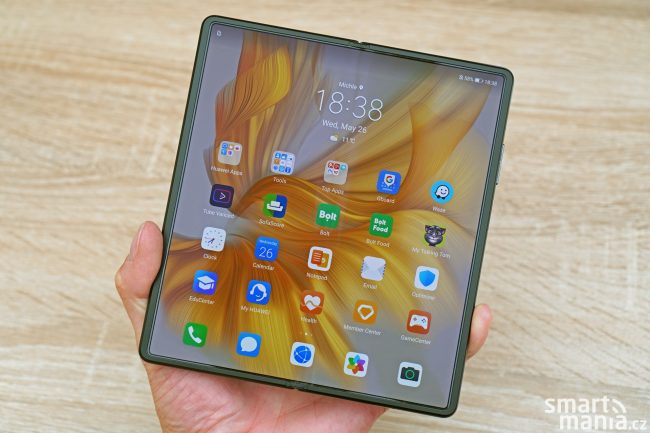 Huawei Mate X2 017