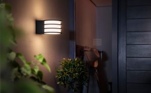 philips hue lucca 3