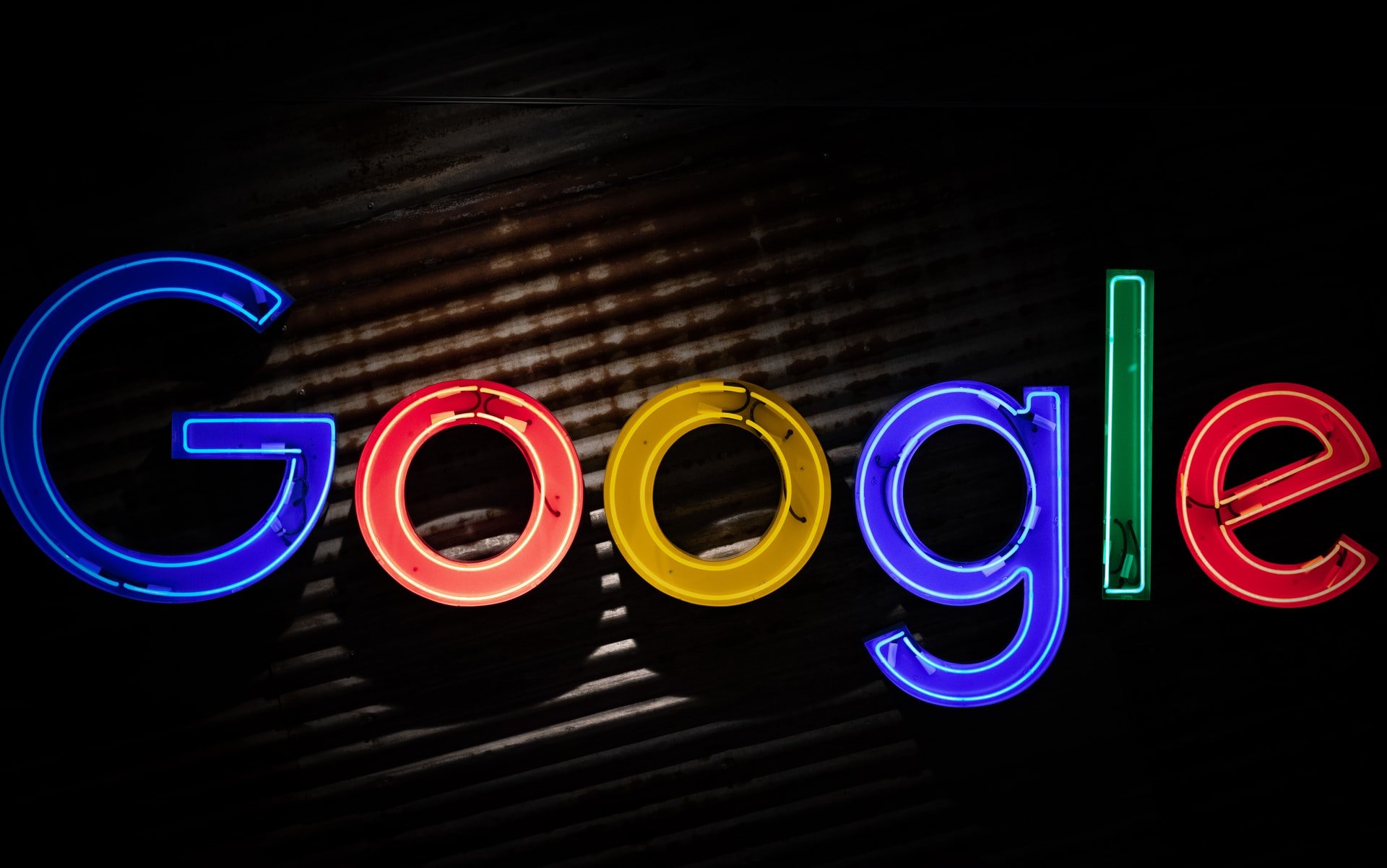 Google logo mitchell luo unsplash