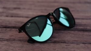 ray ban glasses bryle facebook unsplash