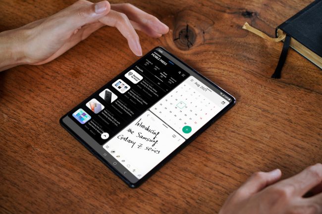 Samsung Galaxy Z Fold 3 bez vodoznaku 6 Samsung Galaxy Z Fold 3 bez vodoznaku 6