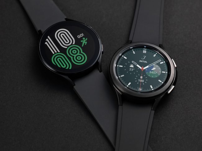 05 galaxywatch4 black galaxywatch4classic black 2