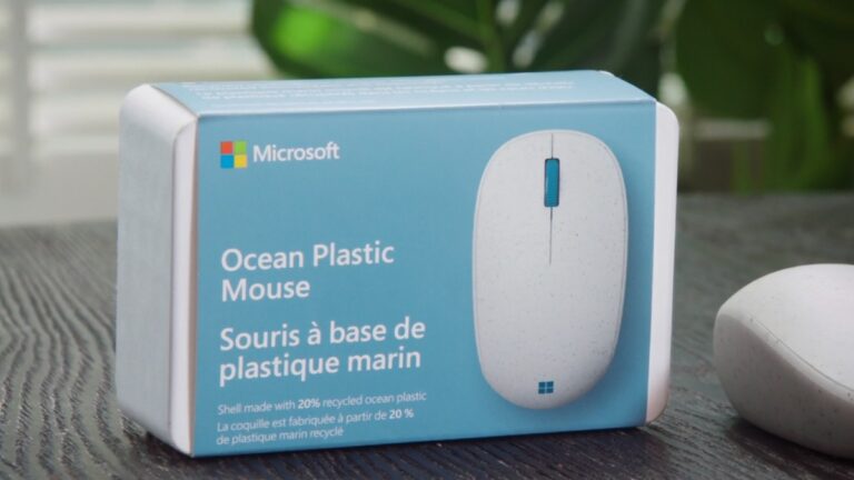 Microsofts Ocean Plastic Mouse