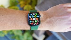 Apple Watch Series 7 recenze nahled