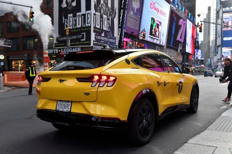 mustang mach e taxi