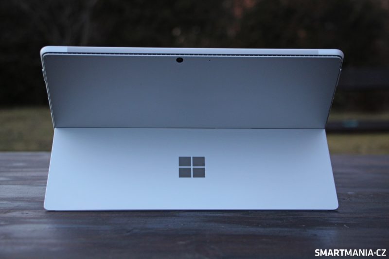 Microsoft Surface Pro 8 26