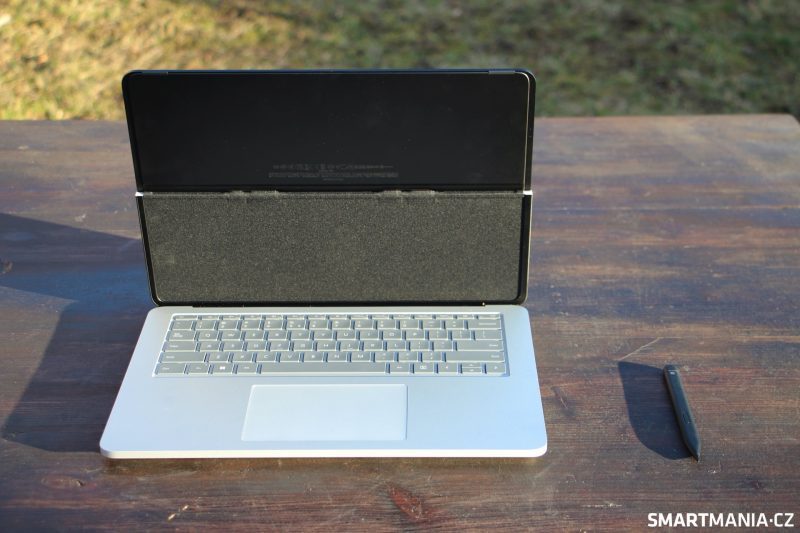Surface Laptop Studio 21