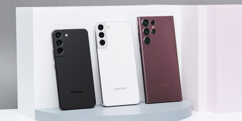 900 450 Samsung Galaxy S22 family