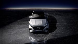 Mercedes benz eqs suv 12