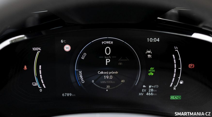 S lehoučkou nohou budete jezdit za 19 kWh / 100 km jen na elektřinu S lehoučkou nohou budete jezdit za 19 kWh / 100 km jen na elektřinu