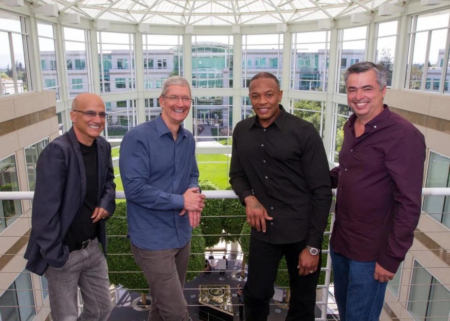 apple tim cook dr dre beats