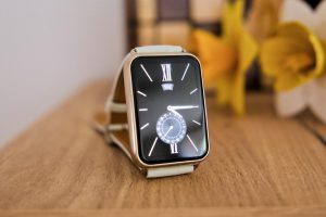 Huawei Watch Fit 2 recenze