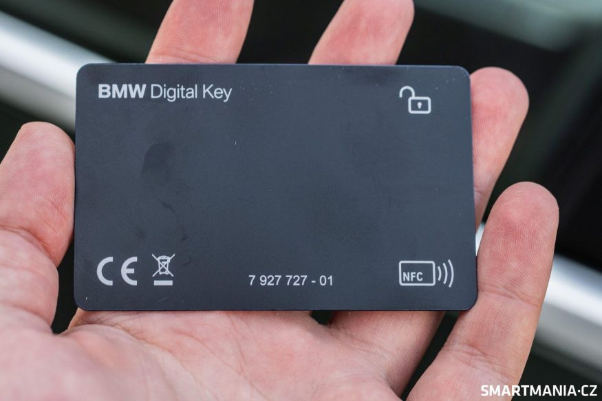 A když nemáte mobil, můžete vzít kartu. A když nemáte mobil, můžete vzít kartu