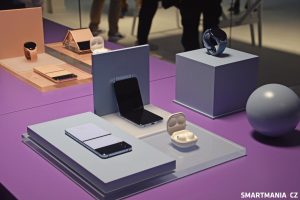 Samsung Galaxy Z Flip 4 Buds 2 Pro 2