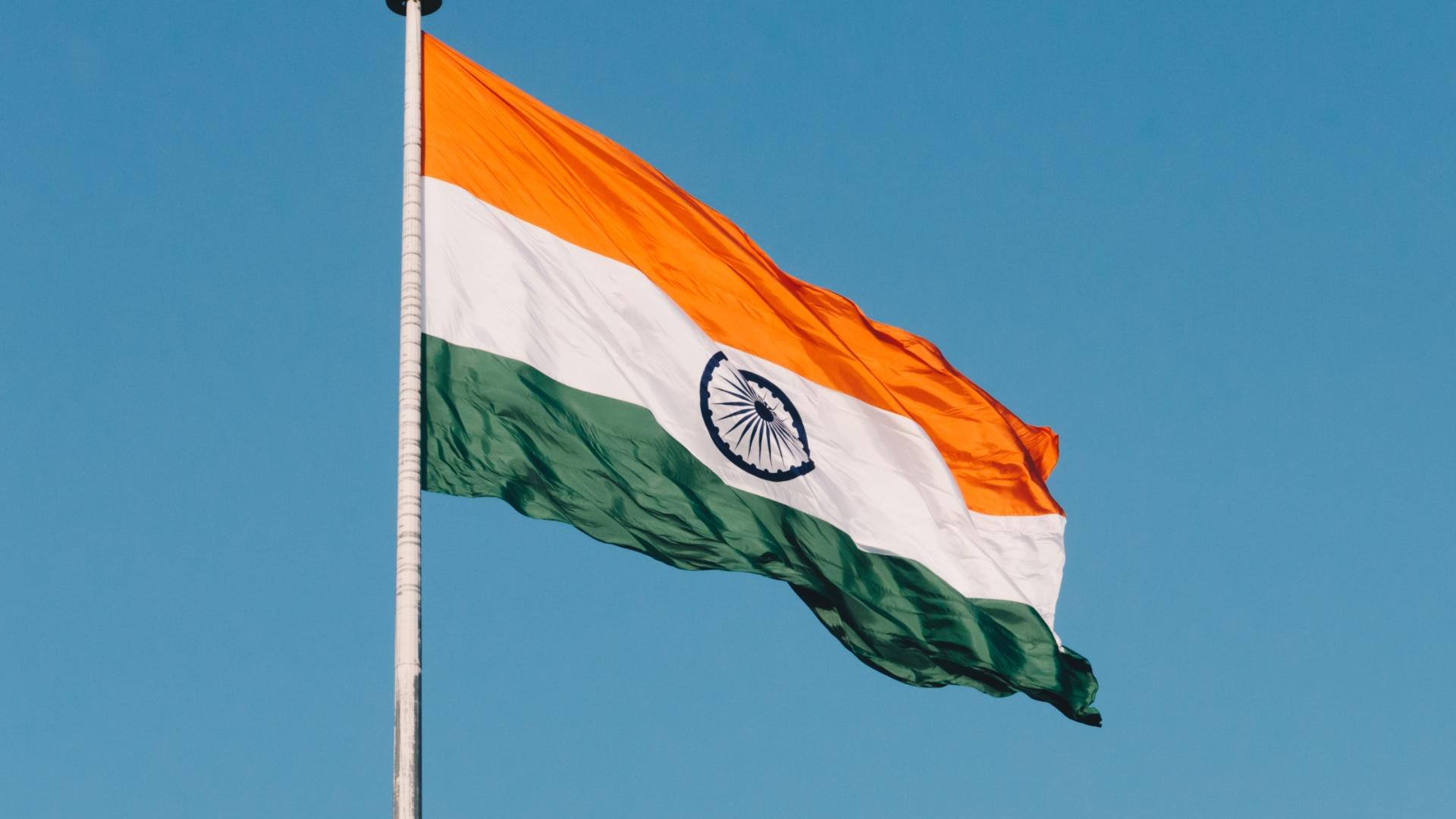 indie vlajka telefony zakaz prodeje