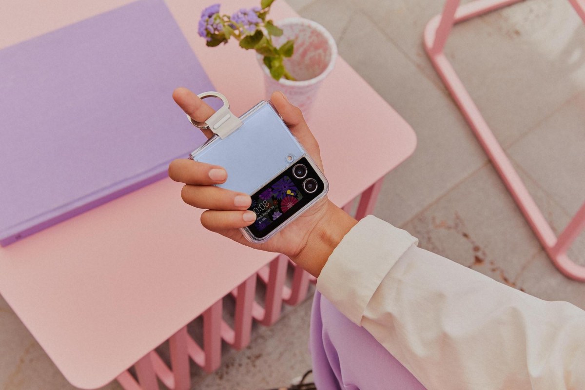 samsung galaxy Z Flip 4 8