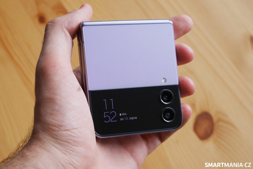 samsung galaxy z flip 4 dojmy 01