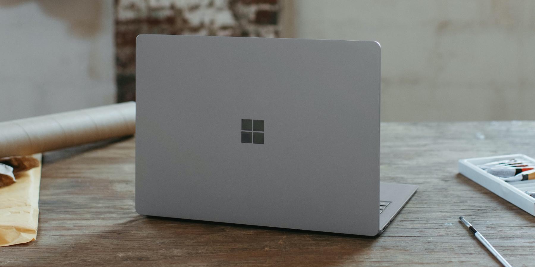 900 450 Microsoft surface laptop
