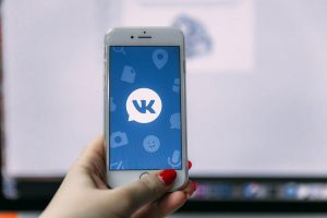 aplikace VKontakte na chytrém telefonu