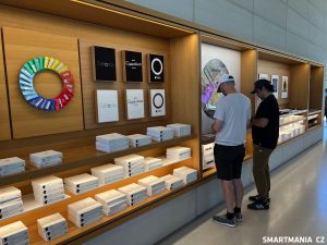 Apple Park Visitors Center 06