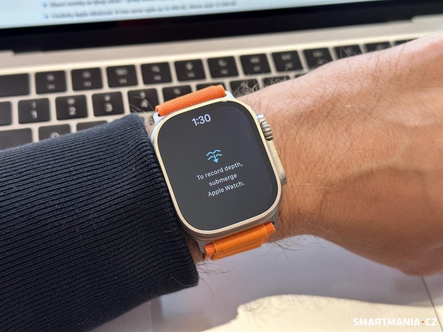 Apple Watch Ultra 11