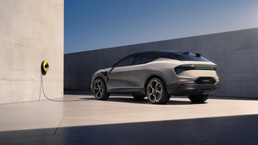 Lotus Eletre hero image 8