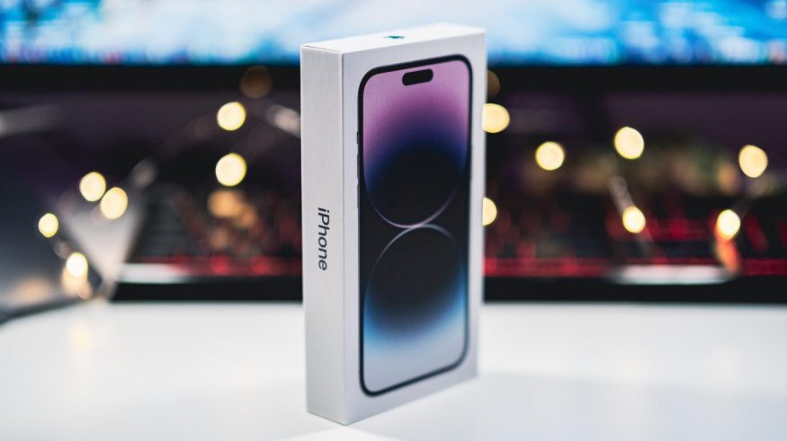 iPhone 14 Pro packaging
