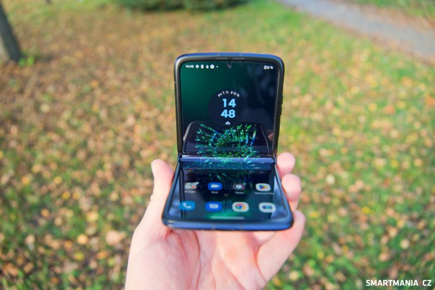 Motorola Razr 2022 20