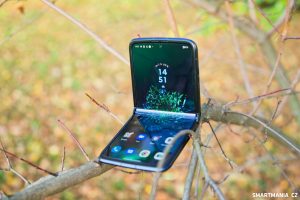 Motorola Razr 2022 27