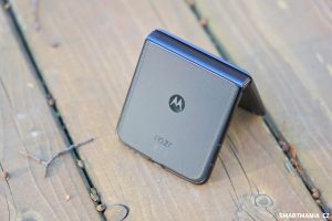 Motorola Razr 2022 37