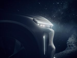 gravity bt headlight detail 02