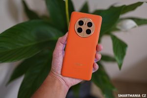 Huawei Mate 50 Orange 02