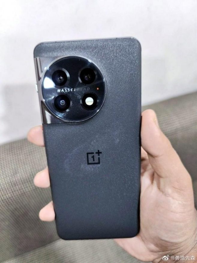 OnePlus 11 10