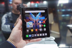 Tecno Phantom V Fold 2