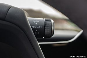 Lexus UX 8