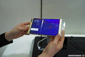 Samsung foldable rollable MWC 2023 02