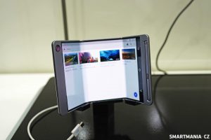 Samsung foldable rollable MWC 2023 13